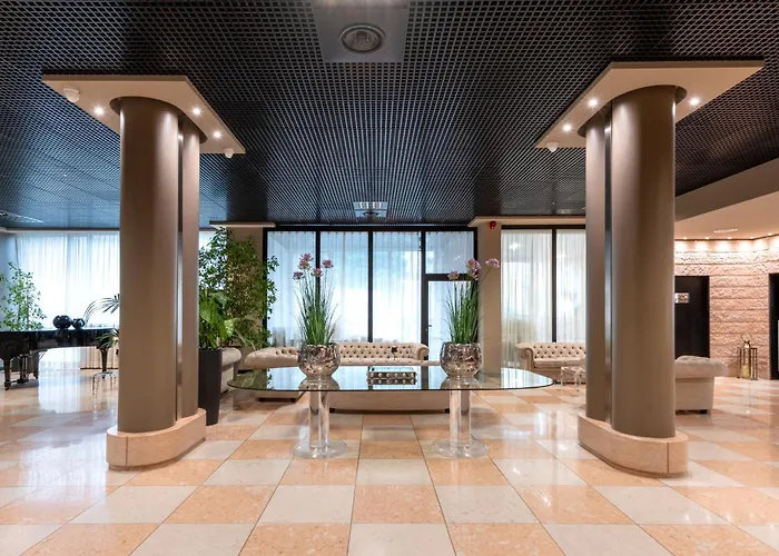 Montresor Palace Hotel 4*