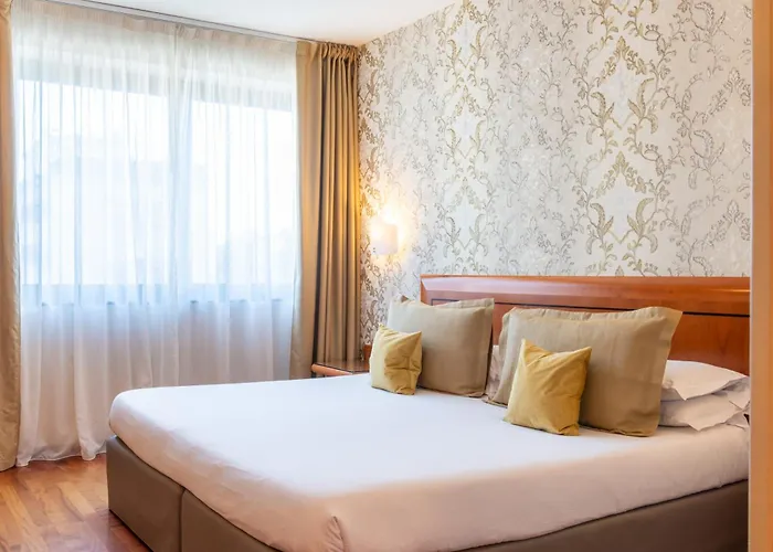 Montresor Palace Hotel 4*