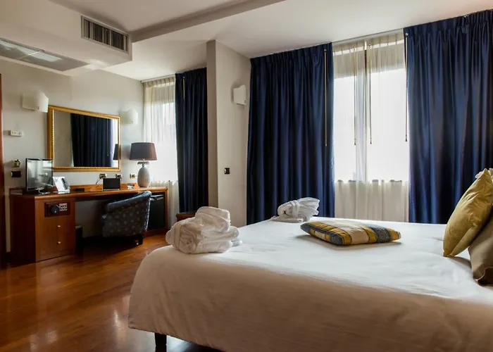 Palace 4*