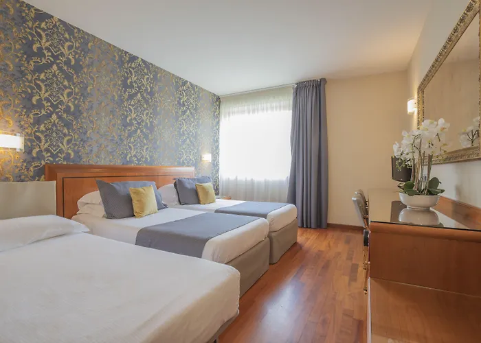 Palace 4*