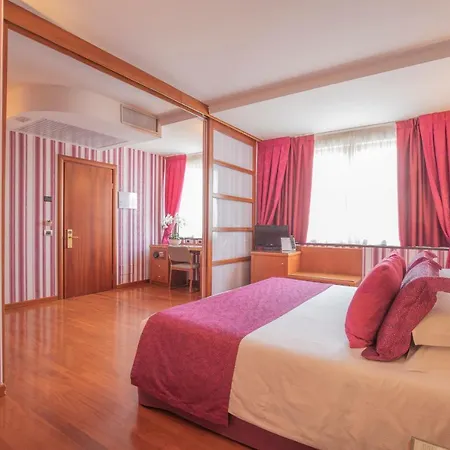 Palace Hotel 4*