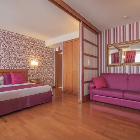 Palace Hotel 4*