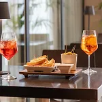 Palace Hotell 4*