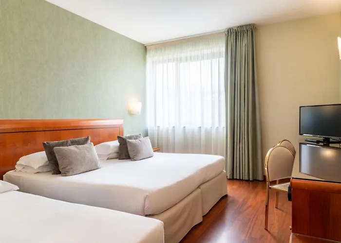 Palace 4*