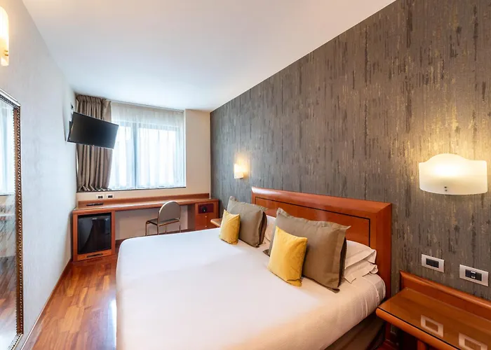 Palace 4*